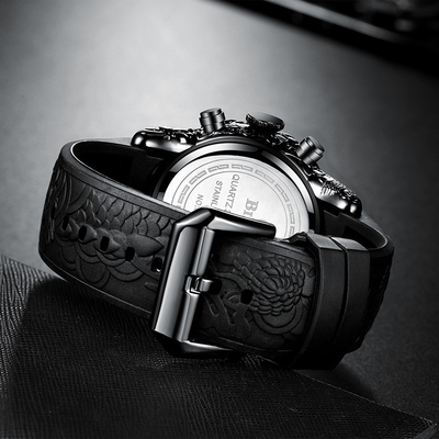 Chronograph ρολογιών των μεγάλων ατόμων πινάκων αδιάβροχη ημερομηνίας αναλογική ταινία βατράχων σχεδίου δράκων χαλαζία τρισδιάστατη