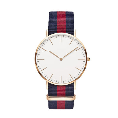 Αδιάβροχο νάυλον ρολόι ζωνών Wristwatch 5ATM χαλαζία γυναικών ODM